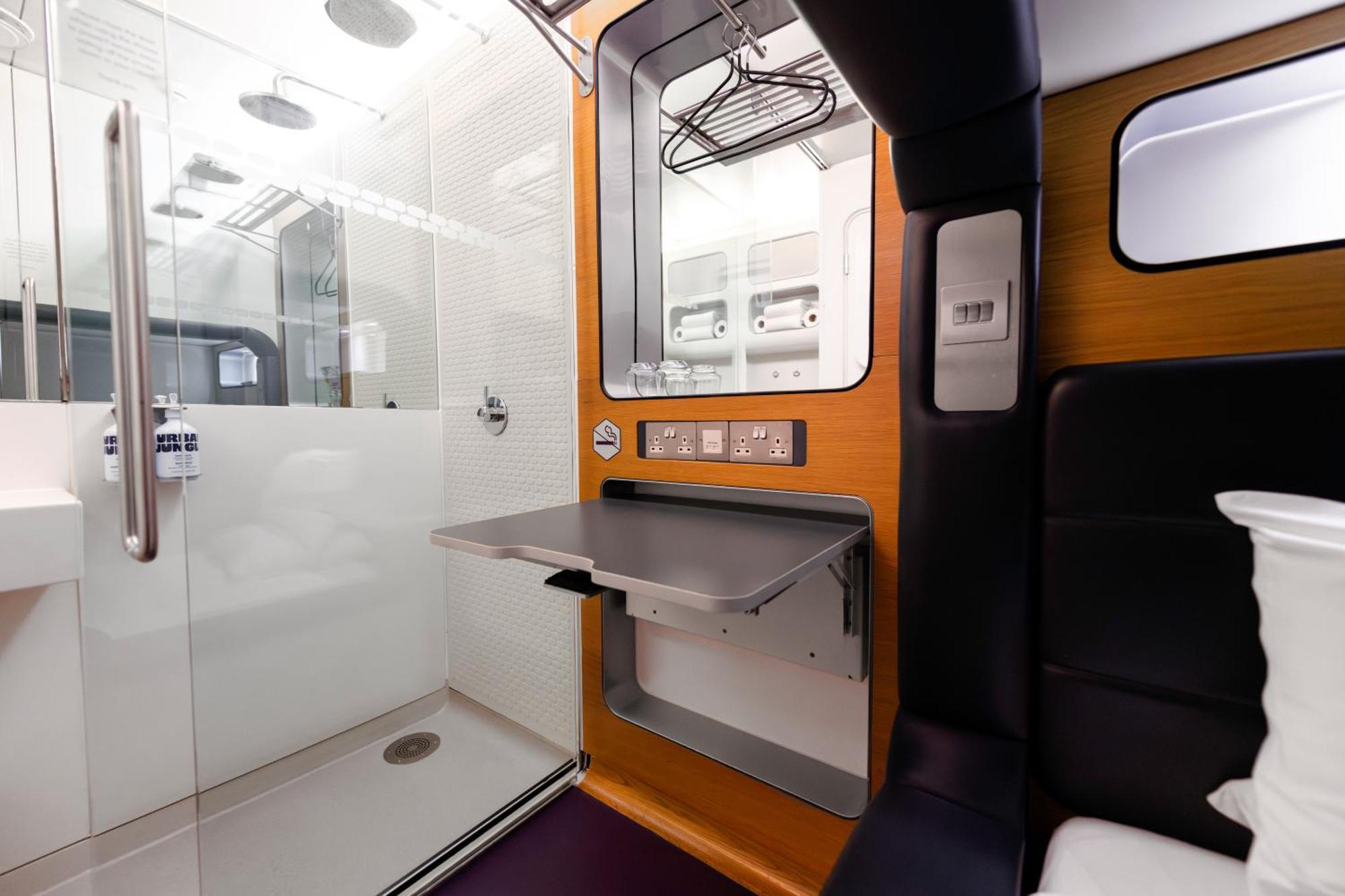 Yotelair London Gatwick Airport Horley Exteriér fotografie